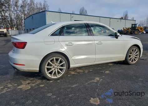 2015 Audi A3 Premium Plus z USA, uszkodzony, nr VIN WAUEFGFF2F1133559